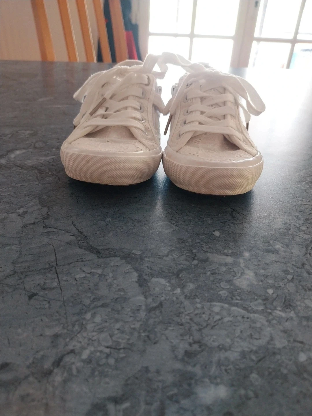 Basket con cordones y cierre – photo 2